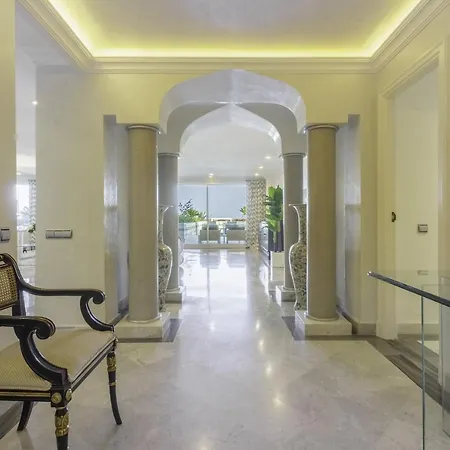Homeforguest Luxurious With Sea Views And Private Pool In Puerto Banus *